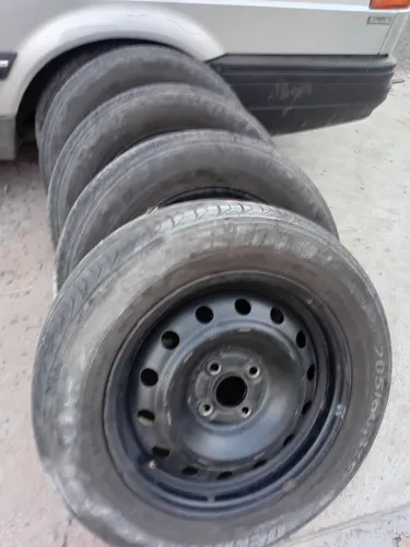 Jogo de rodas de ferro com pneu Honda