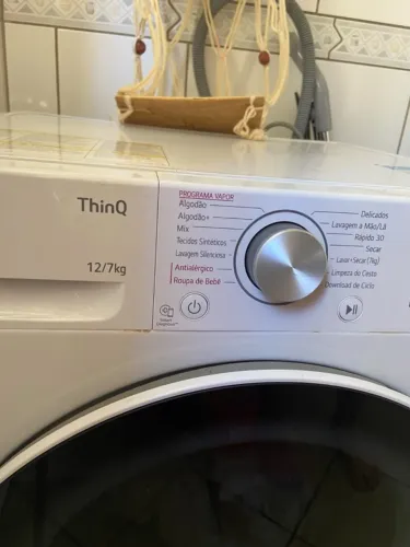 Lava e seca LG Smart VC4 12kg branca, com inteligência artificial