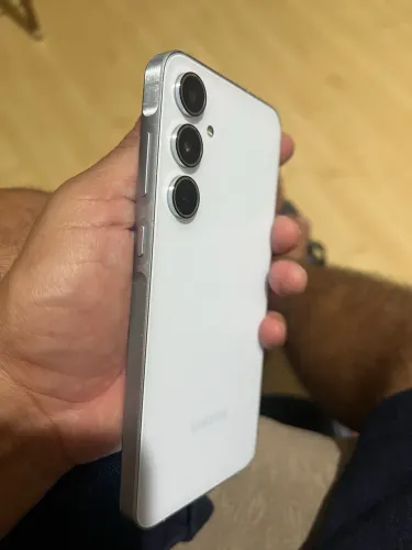 Vendo Samsung A55 128 gigas 8 ram ou troca num iPhone 11 ou 12 