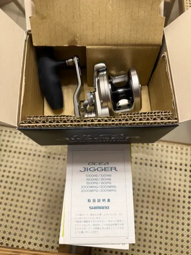 Carretilha de Pesca Shimano Ocea Jigger 2000 NRHG Direita