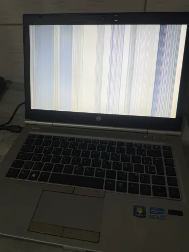 Notebook com problema na tela