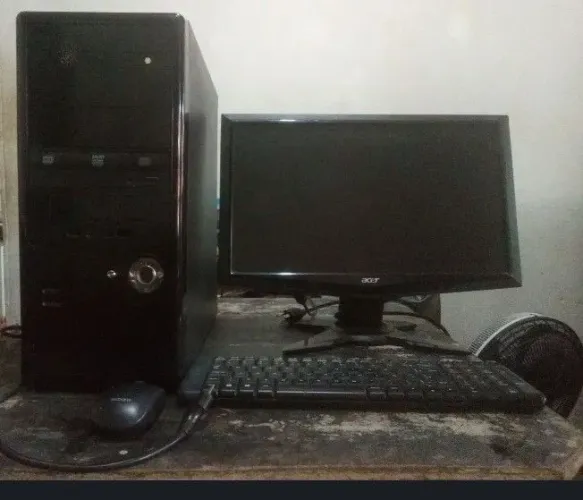 COMPUTADOR DE MESA