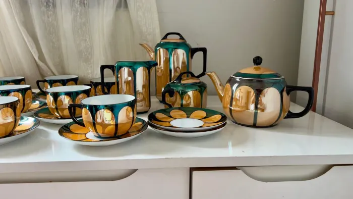 Raro Aparelho de Chá e Café K.M.P. Tchecoslováquia - Porcelana Furta-cor Esmeralda