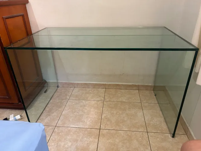 Mesa/escrivaninha de vidro