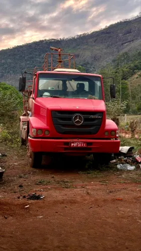 Mercedes atron 2324 com tanque pipa 12.000