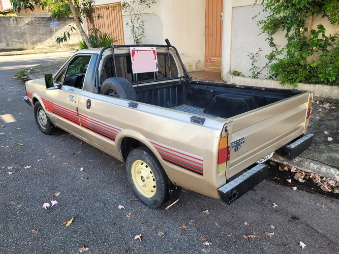 Ford Pampa L 1.6 (álcool) 1989