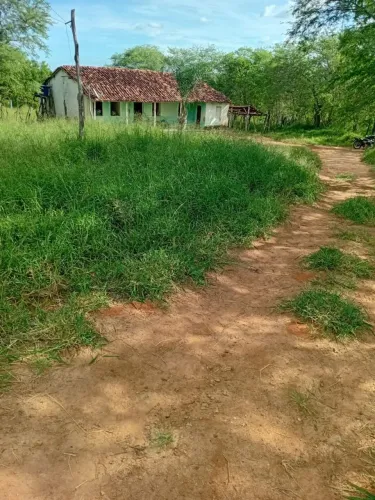 Vende -se Sitio Documentado com Rio,Casa e acesso internet 