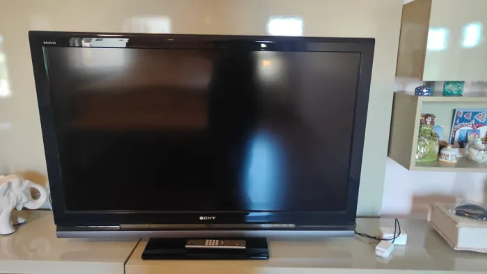 TV Sony Bravia KLV-46V410A 46" - Usada