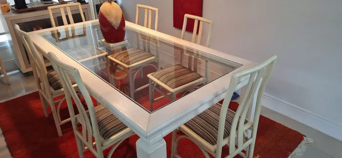 Mesa de jantar | 2,20m x 1,10 x 80cm