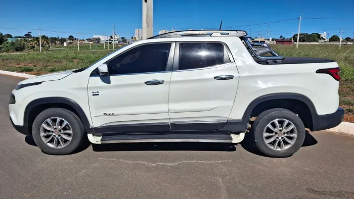 Fiat Toro Freedom 2.0 16V 4X4 TB Diesel Mec. 2017