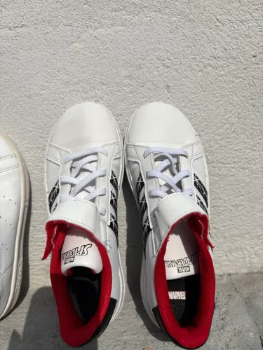 Adidas infantil homem aranha
