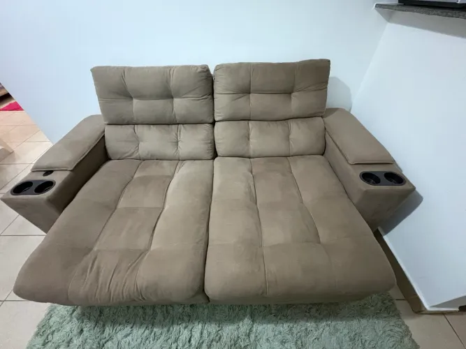 Vendo sofá retrátil (3 meses de uso - seminovo)