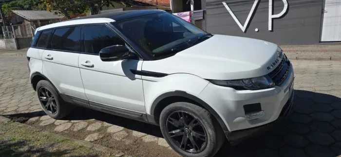 Land Rover Range Rover Evoque Pure 2.0 Aut. 5P 2013