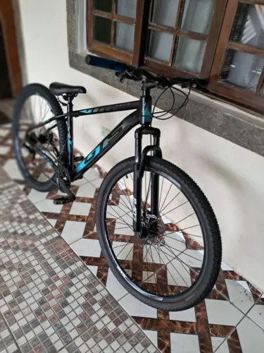 Bicicleta aro 29 gts 21 marchas tamanho do quadro 17