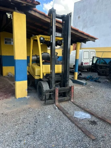 Empilhadeira Hyster 55 a gás 600 horas trabalhadas