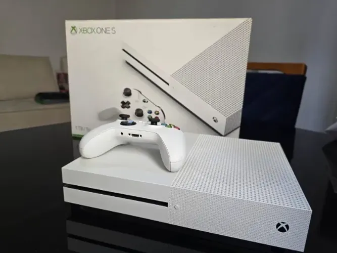 Xbox One S