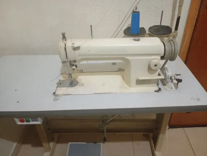 Vendo máquina reta yamata industrial 