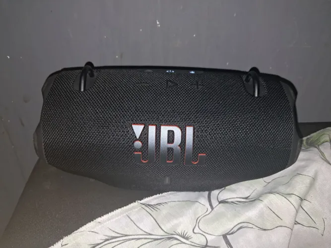 JbL X treme 4