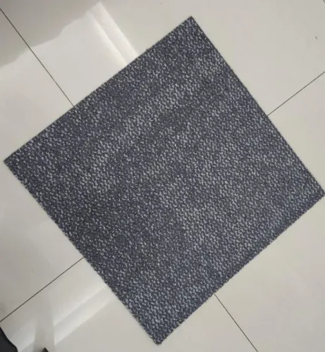 Carpete-Tarkett - Desso Essence em Placas 50cm x 50cm- Ref. * - AA90 9516