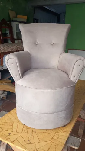 Poltrona de veludo Maia
