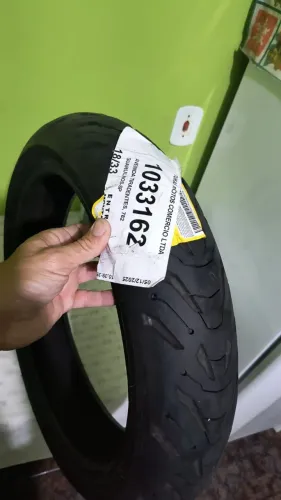 Pneu Michelin Road 6 120 70 17 Dianteiro  900kms rodados 