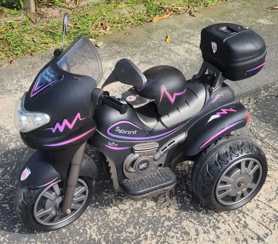 Moto elétrica 12v Sprint Turbo Biemme com Capacete.