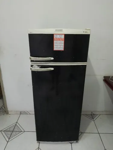 Vendo Geladeira Dako