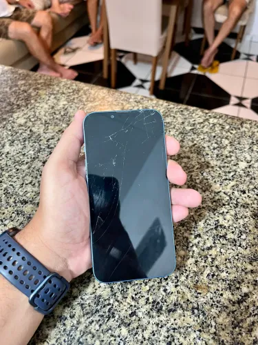 iPhone 13 Azul - 128 GB - Funcionando Perfeitamente