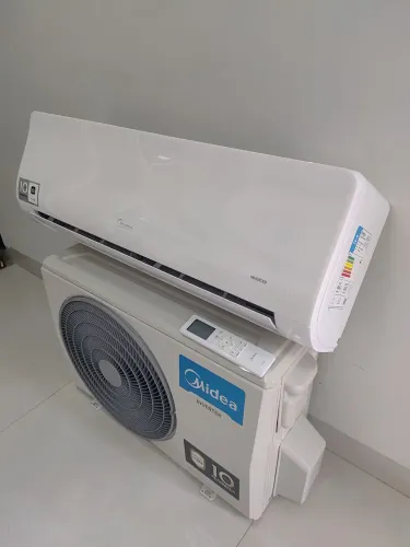 Ar-condicionados Midea 12000btus inverter..Usado 
