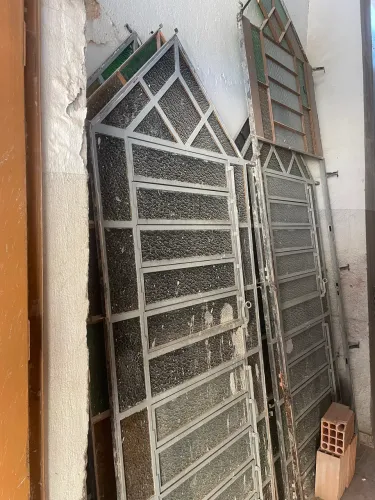Janelas de ferro 