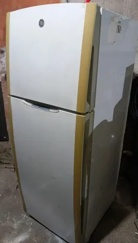 Geladeira GE 500 reais funcionando perfeitamente aceito cartão ou pix entrego