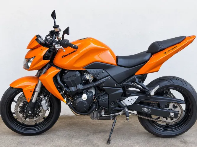 Kawazaki z750 2012 laranjada