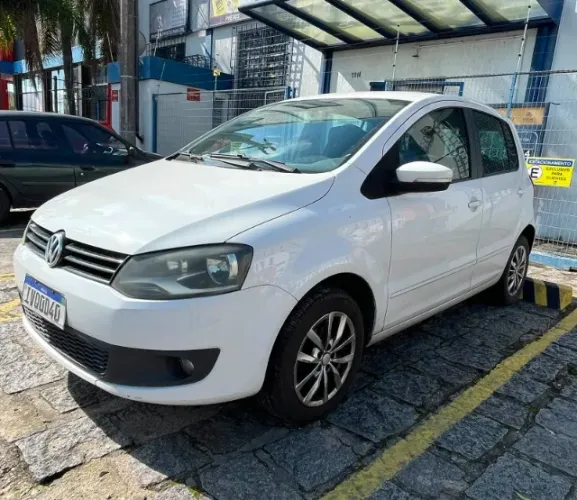 Volkswagen Fox 1.6 MI I Motion Total Flex 8V 5P 2014