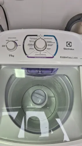 [EXCELENTE ESTADO] MÁQUINA DE LAVAR ROUPAS ELECTROLUX 11KG