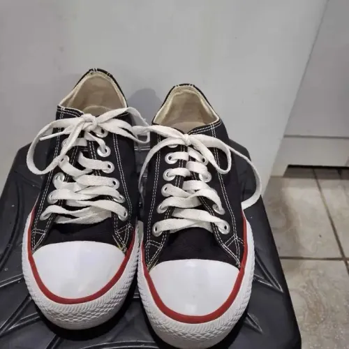 Vende-se All Star