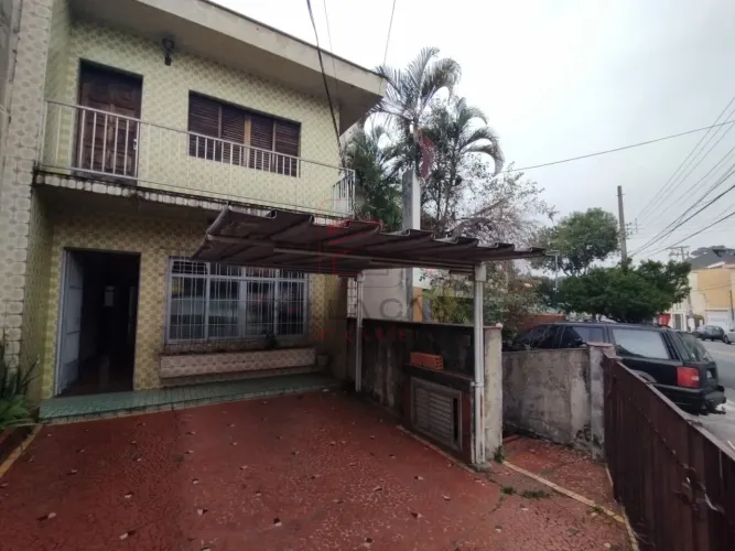 Sobrado com edícula e 02 vaga de garagem na Vila Zelina