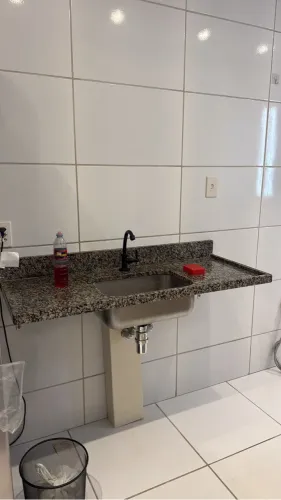 Vende-se pia de cozinha