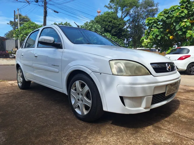 Chevrolet Corsa Sed. Premium 1.4 8V Econoflex 4P 2011