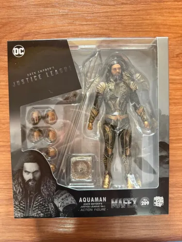 AQUAMAN mafex