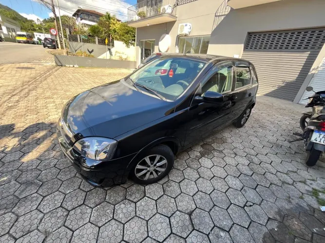 Chevrolet Corsa Hat. Premium 1.4 8V Econoflex 5P 2009