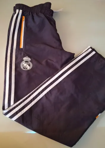 Calça juvenil do Real Madrid Adidas Original - TAMANHO: 11 - 12 ANOS