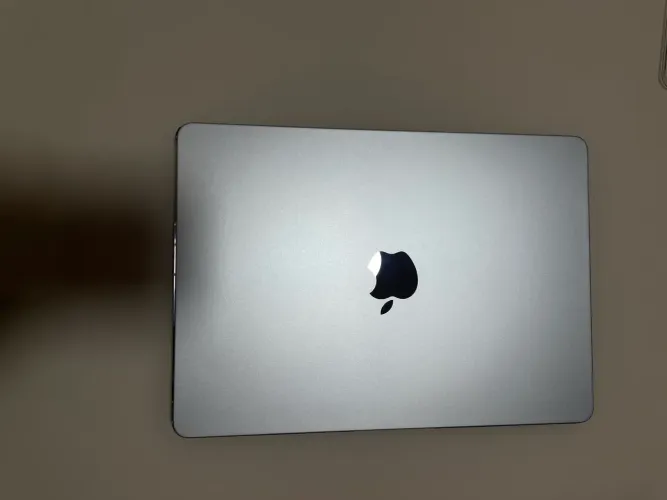 MACBOOK AIR M4 de 16/256 GB