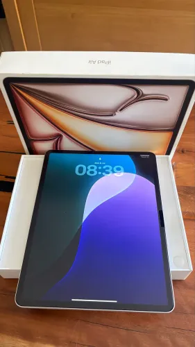 iPad Air 13 polegadas M2 126 GB