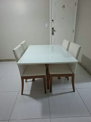 Mesa semi nova em excelente condições