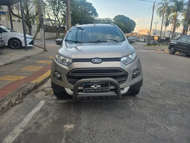 Ford Ecosport Freestyle 1.6 16V Flex 5P 2013