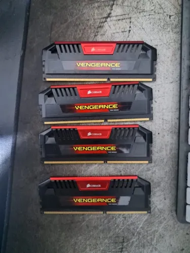 Memória Corsair Vengeance Pro 8gb 2x4 1866 MHz Ddr3