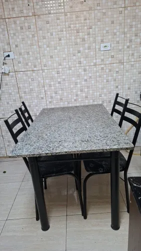 Mesa de mármore