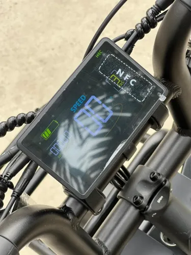 FLASH X20 PRO Eleve suas pedaladas com a Flash X20 Pro! Esta bike elétrica de 1000W