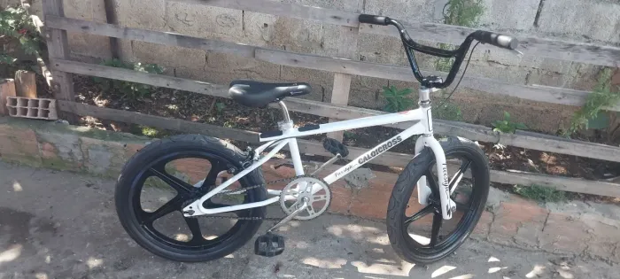 Bicicleta caloi cross freestyle  está em valparaiso zap * só dinheiro 