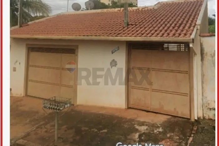 Casa Reformada com enorme Terreno de 460m² em São Joaquim da Barra!